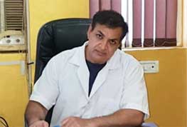 Dr Amitabh Shrivastava - Hair transplant Doctor in Pune , Saicosmetics